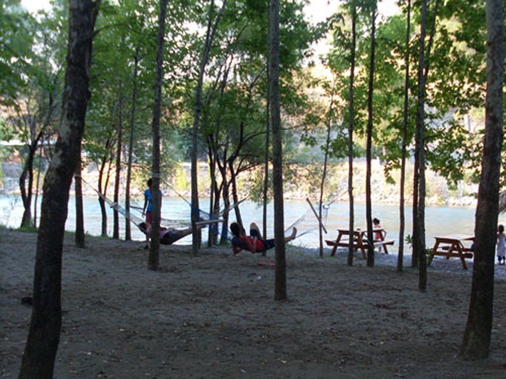 campground Antalya koprulukanyon Gokcesu camping rafting