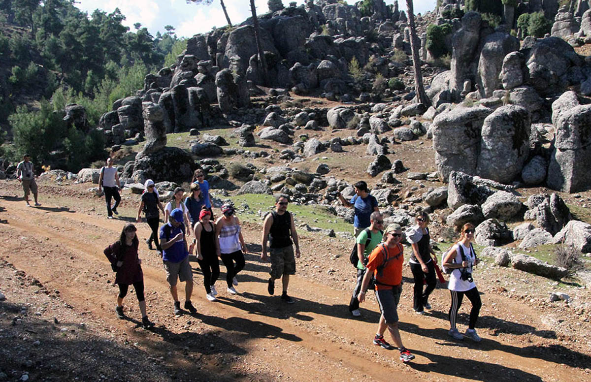 koy gezisi Antalya koprulukanyon Gokcesu camping rafting