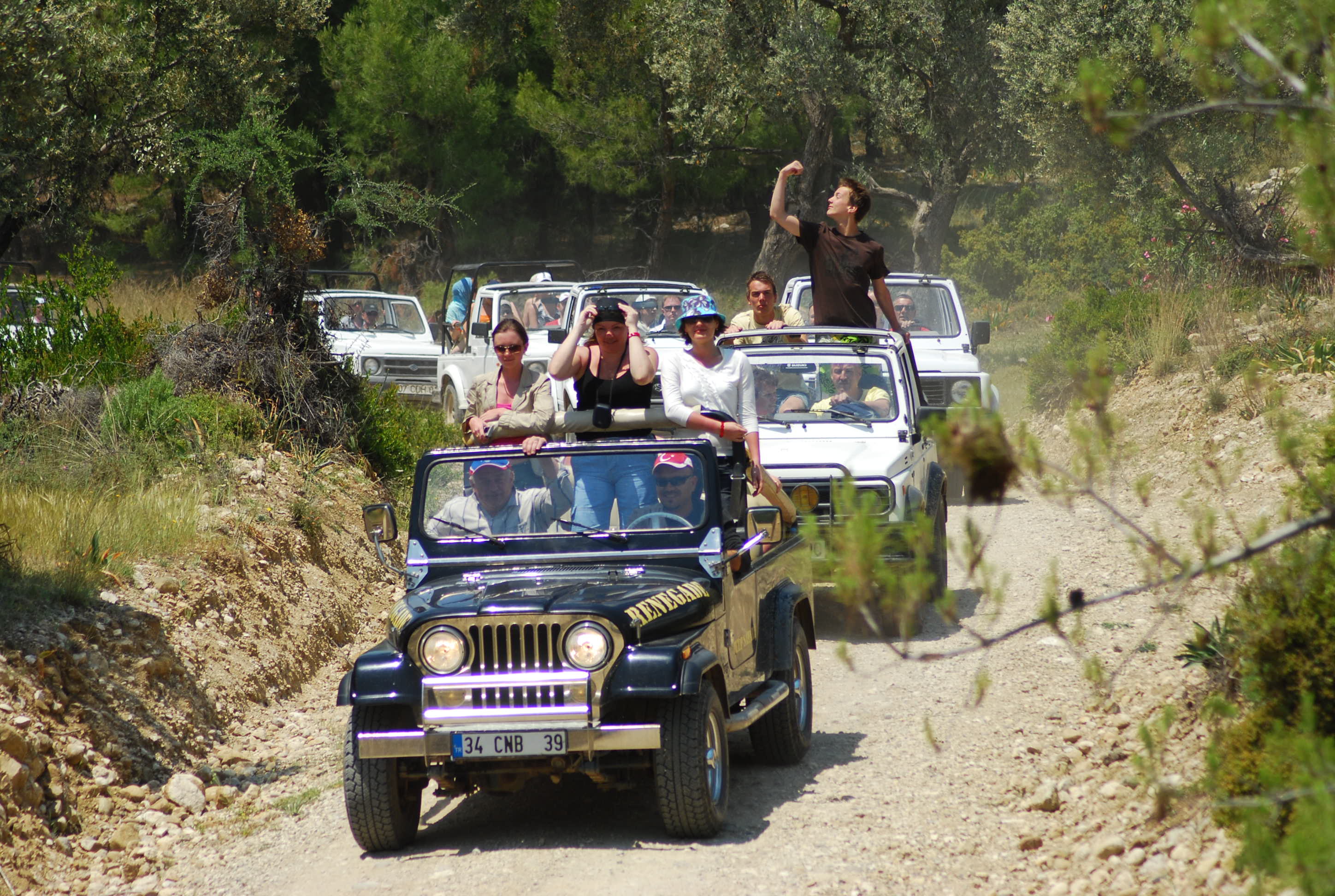 Antalya K�pr�l� Kanyon Jeep Safari