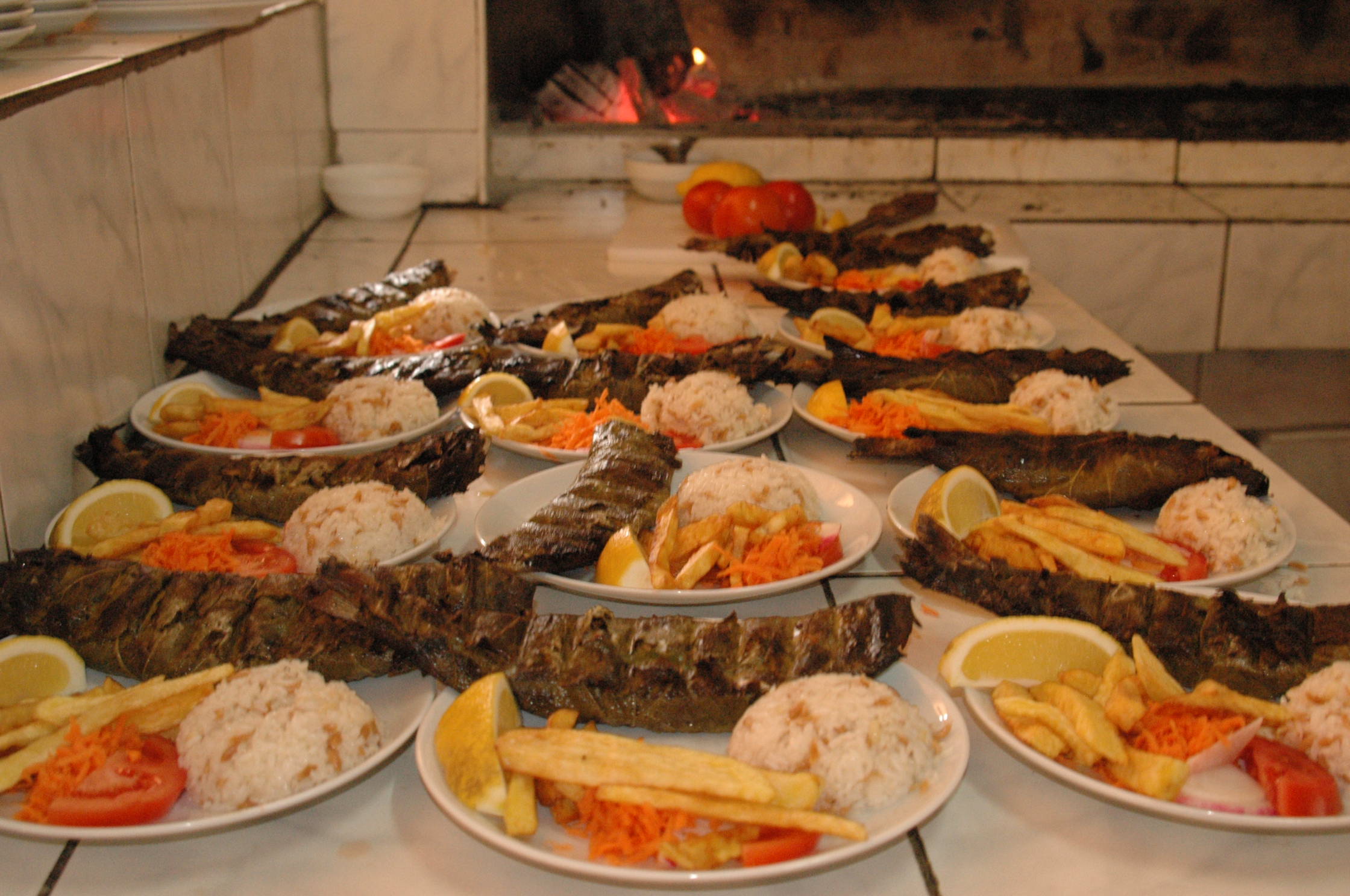 Alabal�k Asma yapra��nda Antalya K�pr�l� Kanyon G�k�esu Restaurant